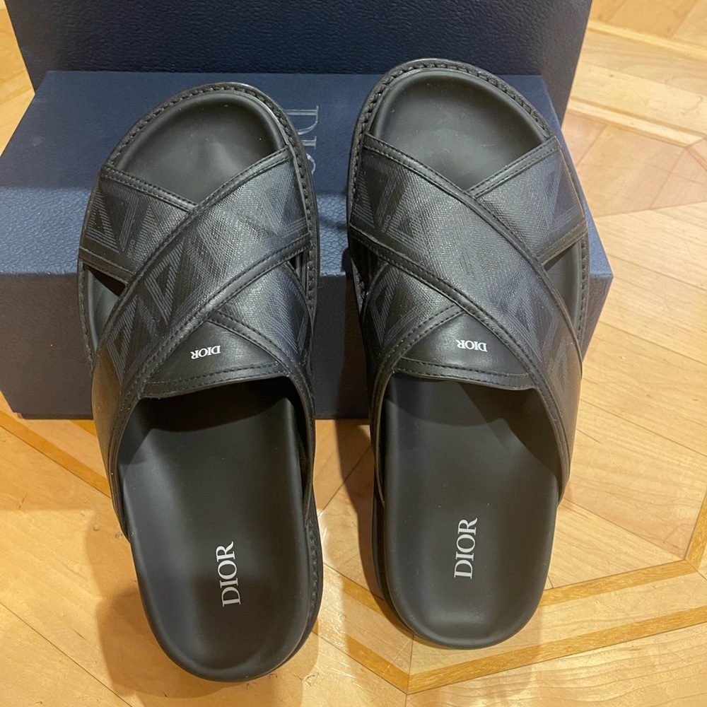 Men’s Dior sandal - Picture 2 of 4